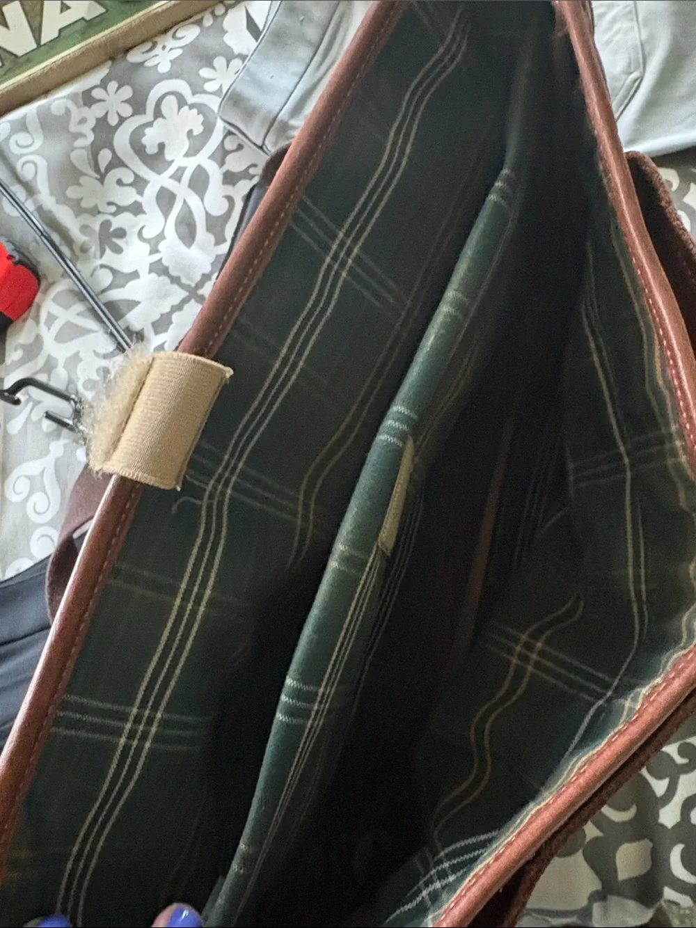 Duluth Trading Genuine Leather Messenger Laptop Briefcase Bag - Brown